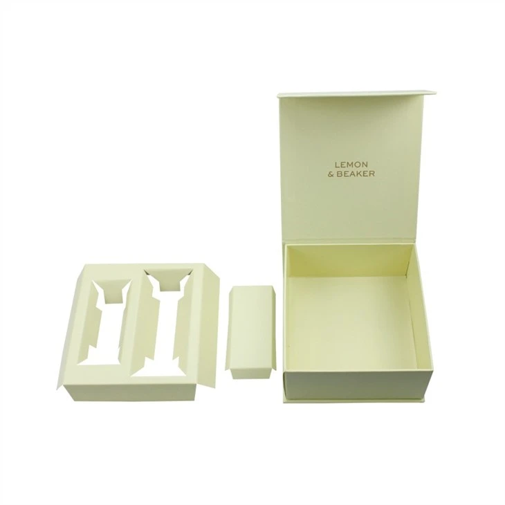 Gift Boxes With Magnetic Catch